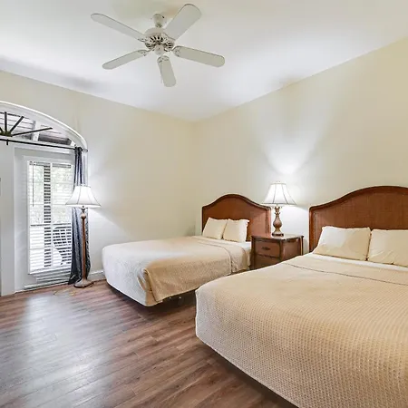 Naples Studio With Canal Access!